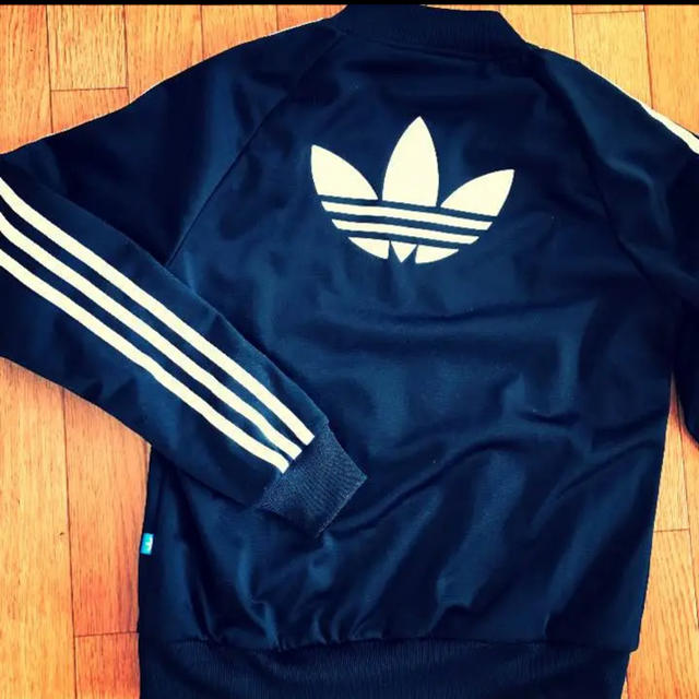 adidas originals ジャージ