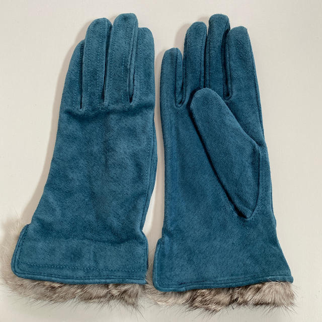 NATURAL BEAUTY BASIC(ナチュラルビューティーベーシック)のスエード手袋ラビットファー付 レディースのファッション小物(手袋)の商品写真