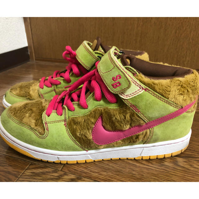 NIKE(ナイキ)のDUNK SB MID ３ベアーズパック メンズの靴/シューズ(スニーカー)の商品写真