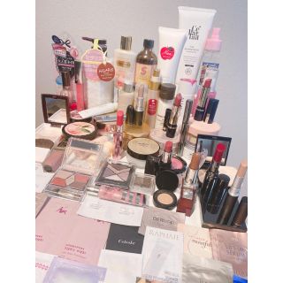 イヴサンローランボーテ(Yves Saint Laurent Beaute)のピンク×ベージュ系　可愛い系コスメ　大量まとめ売り　YSL,BODYSHOP(口紅)