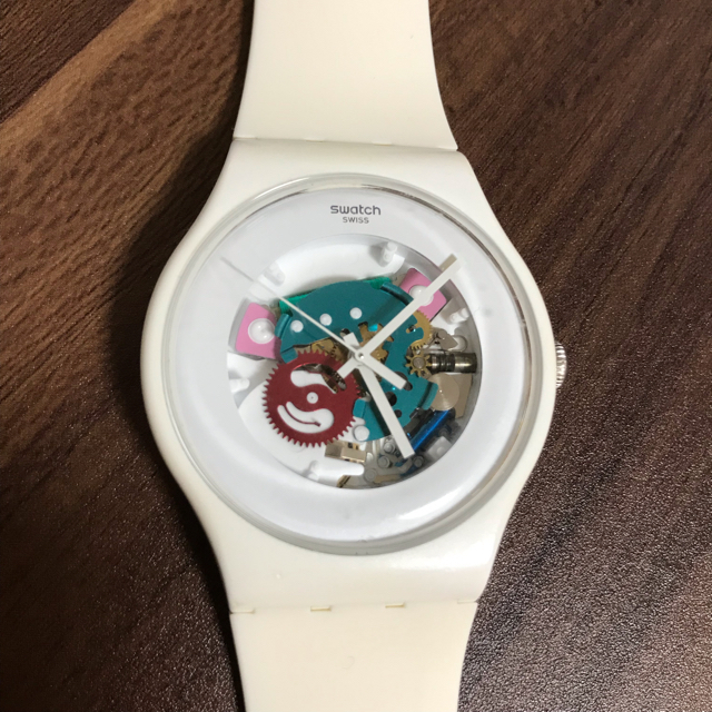 swatch(スウォッチ)のスウォッチ 時計 白 レディースのファッション小物(腕時計)の商品写真