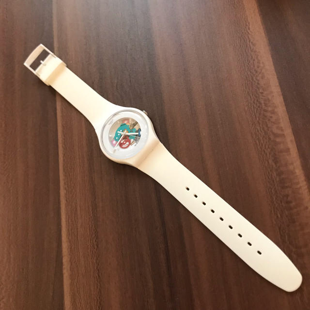 swatch(スウォッチ)のスウォッチ 時計 白 レディースのファッション小物(腕時計)の商品写真