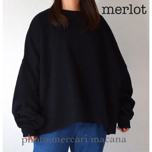 merlot(メルロー)のmerlotトレーナー レディースのトップス(トレーナー/スウェット)の商品写真