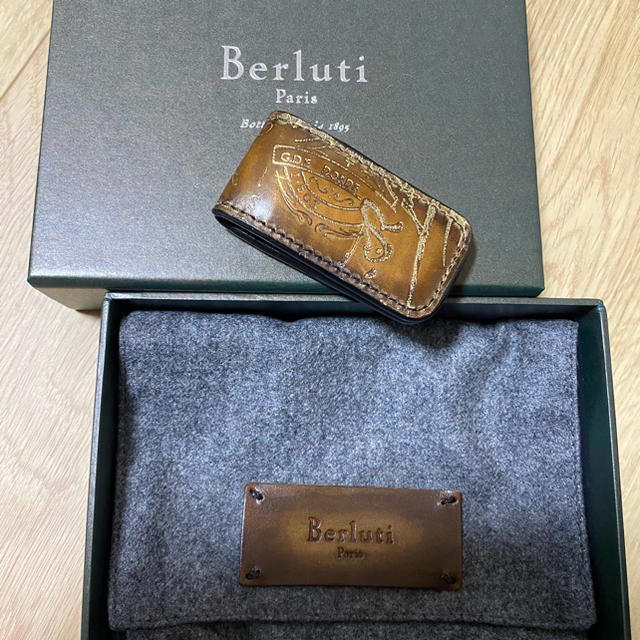 激レア 】Berluti ベルルッティ オーダー マネークリップ 新品・未使用-