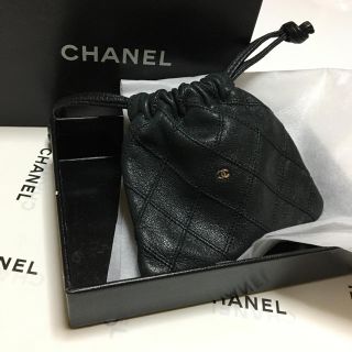 シャネル(CHANEL)のCHANEL巾着 ポーチ 小物入れ マトラッセ ビコローレ レザー 黒ココマーク(ポーチ)