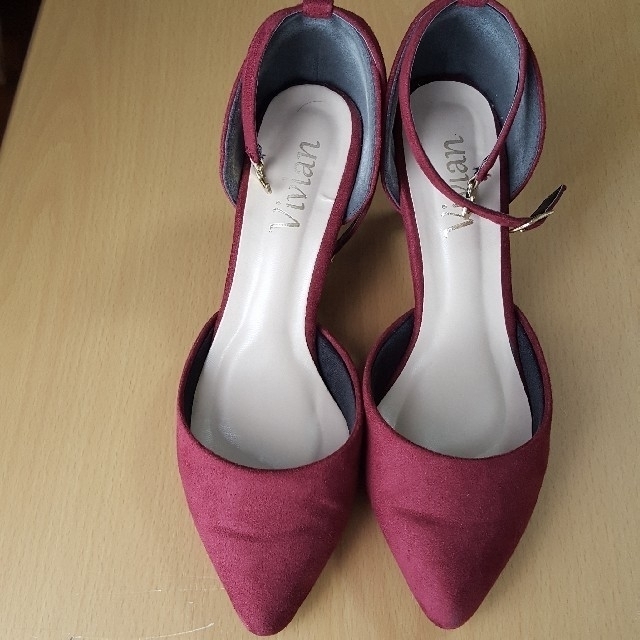 [Vivian] ポインテッドトゥセパレートパンプス レディースの靴/シューズ(ハイヒール/パンプス)の商品写真