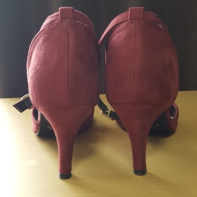 [Vivian] ポインテッドトゥセパレートパンプス レディースの靴/シューズ(ハイヒール/パンプス)の商品写真