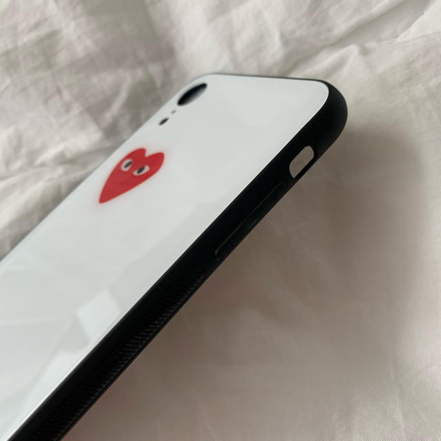 COMME des GARCONS(コムデギャルソン)のギャルソン　♡ iPhoneケース　iPhoneXR ツヤ　白　ハート スマホ/家電/カメラのスマホアクセサリー(iPhoneケース)の商品写真