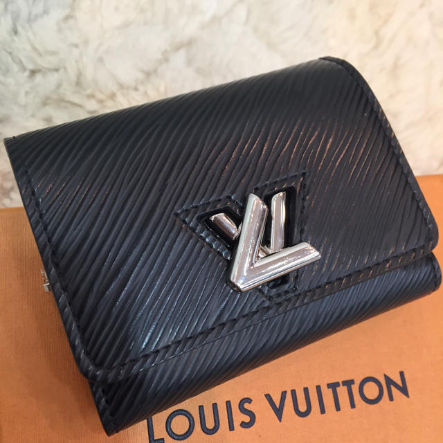 激安価格の ☆ひとみ☆ルイヴィトン - VUITTON LOUIS コンパクトXS