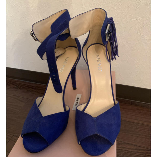 NINE WEST(ナインウエスト)のNINE WEST ブルー　フリンジサンダル レディースの靴/シューズ(サンダル)の商品写真