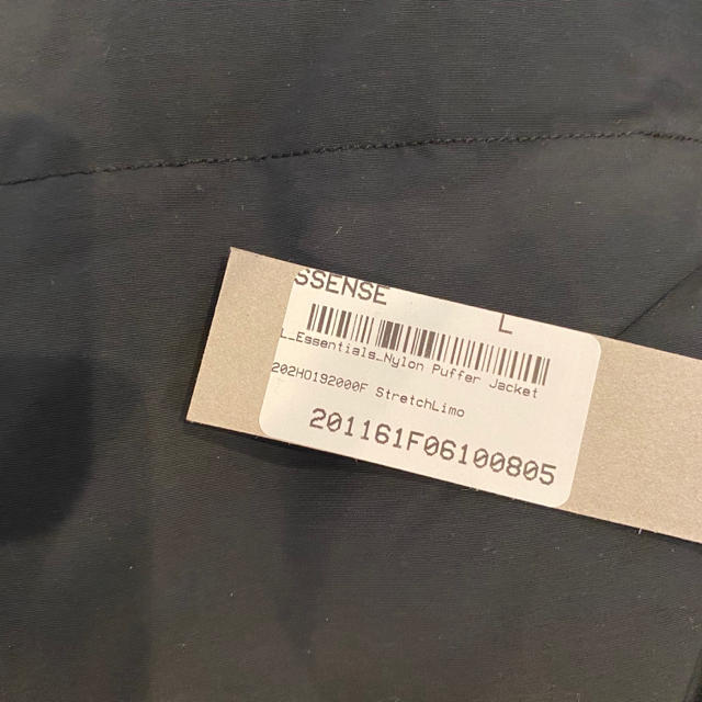 FEAR OF GOD(フィアオブゴッド)のFOG Essentials Puffer Jacket メンズのジャケット/アウター(ダウンジャケット)の商品写真