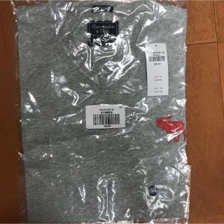 アバクロンビーアンドフィッチ(Abercrombie&Fitch)のアバクロ  新品Tシャツ　M(Tシャツ/カットソー(半袖/袖なし))