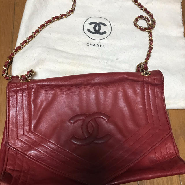 CHANEL チェーン　ショルダーバッグ  赤