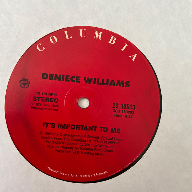 DENIECE WILLIAMSデニスウィリアムズ　FREE アナログ　レコード エンタメ/ホビーのCD(R&B/ソウル)の商品写真