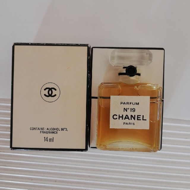 コスメ/美容ヴィンテージCHANEL、Parfum