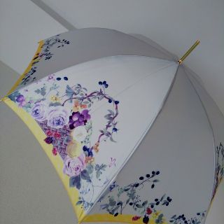 ゲラルディーニ(GHERARDINI)のゲラルディーニ ライトグレー×黄色の縁取り 雨傘 花とフルーツ(傘)