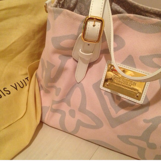 LOUIS VUITTON - LOUIS VUITTON トートbag