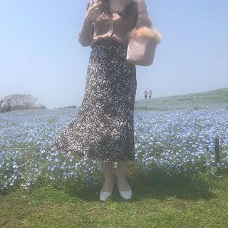 スナイデル(SNIDEL)の最終お値下げ　snidel 花柄スカート❤︎(ひざ丈スカート)