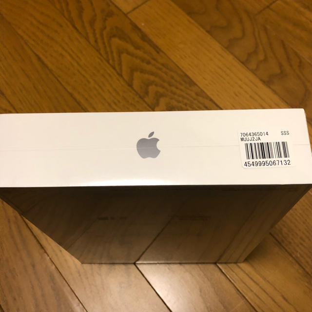 iPad Air 10.5インチ Wi-Fi 64GB グレイ【新品未開封 ...