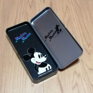 ディズニー(Disney)のミッキー ペンケース♪♪缶ケース 黒 ディズニー レア(日用品/生活雑貨)