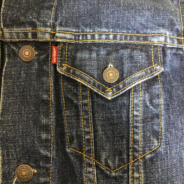 Levi's(リーバイス)のあかままさま専用　Levis デニムジャケット　Mサイズ♡ レディースのジャケット/アウター(Gジャン/デニムジャケット)の商品写真