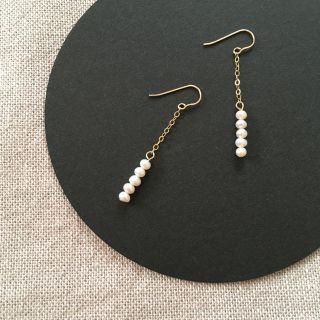 【すべて14kgf】淡水パールの華奢ピアス(ピアス)