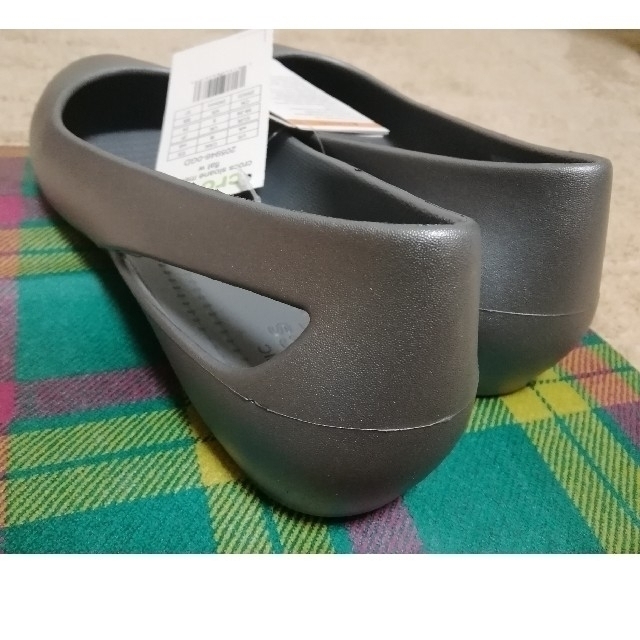 crocs(クロックス)の新品タグ付き　crocs 　カジュアルパンプス   size24　 レディースの靴/シューズ(ハイヒール/パンプス)の商品写真