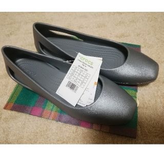 クロックス(crocs)の新品タグ付き　crocs 　カジュアルパンプス   size24　(ハイヒール/パンプス)