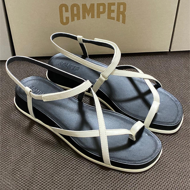 CAMPER(カンペール)の新品 Camper Atonika カンペール アトニカ サンダル ホワイト レディースの靴/シューズ(サンダル)の商品写真