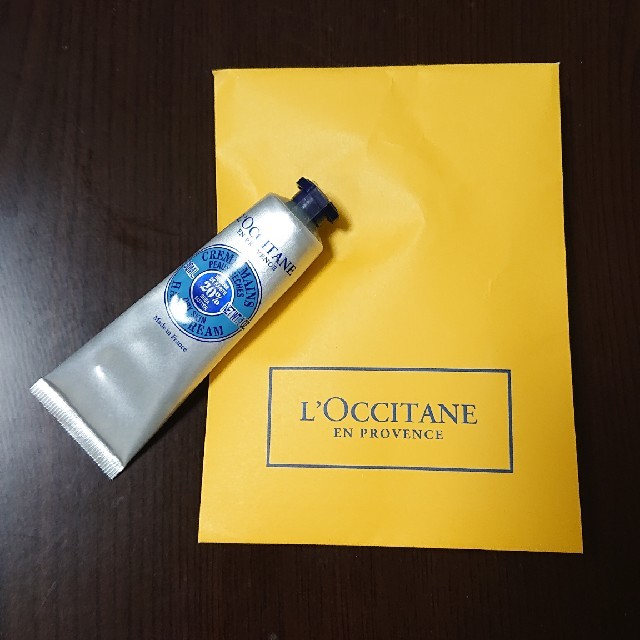 L'OCCITANE(ロクシタン)の新品未使用 L'OCCITANE ハンドクリーム 30ml コスメ/美容のボディケア(ハンドクリーム)の商品写真