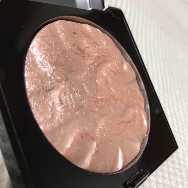 laura mercier(ローラメルシエ)のローラメルシエ　フェイスイルミネーター コスメ/美容のベースメイク/化粧品(フェイスカラー)の商品写真