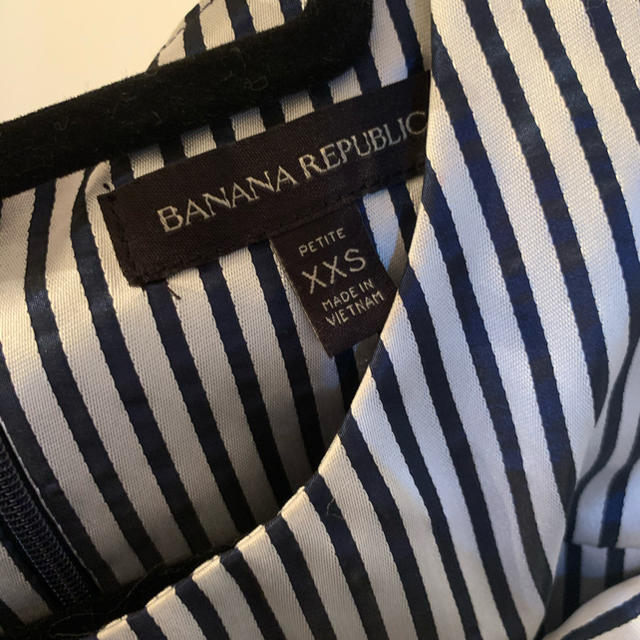 Banana Republic(バナナリパブリック)のバナナリパブリック　ノースリ　XXS レディースのトップス(シャツ/ブラウス(半袖/袖なし))の商品写真