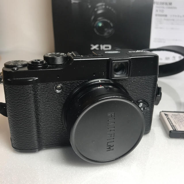 富士フイルム(フジフイルム)のfujifilm x10  スマホ/家電/カメラのカメラ(ミラーレス一眼)の商品写真