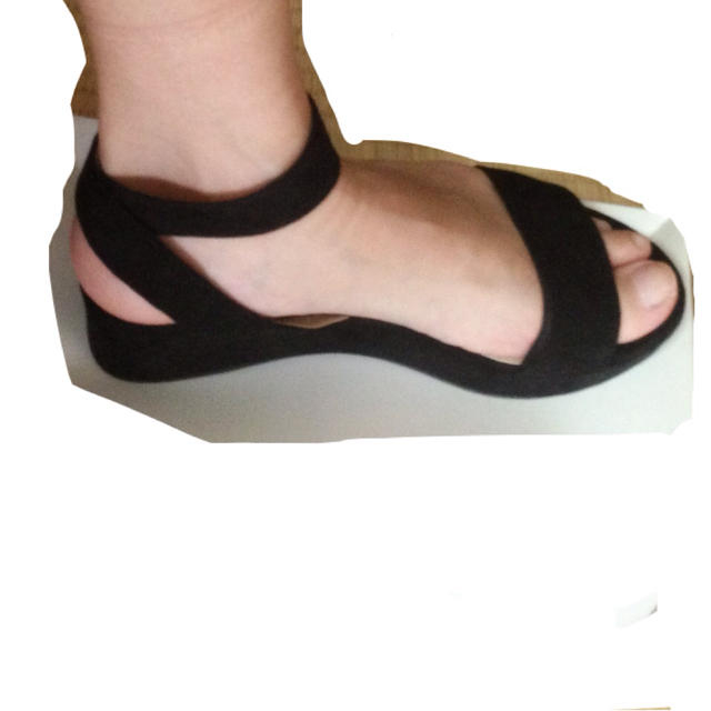 ZARA(ザラ)のzara プラットフォームサンダル レディースの靴/シューズ(サンダル)の商品写真