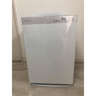 ダイキン(DAIKIN)のダイキン　加湿空気清浄機　MCK70UKS-W(空気清浄器)