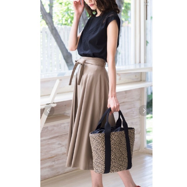 ANAYI(アナイ)の新品未使用　タグ付き　アナイ　スカート　38サイズ レディースのスカート(ひざ丈スカート)の商品写真