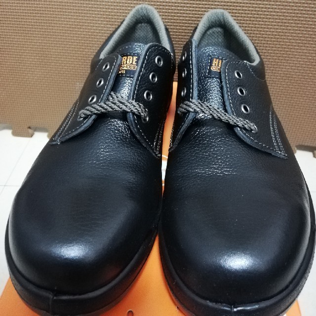 ミドリ安全(ミドリアンゼン)のミドリ安全　安全靴　25.5　3E　ブラック メンズの靴/シューズ(スニーカー)の商品写真