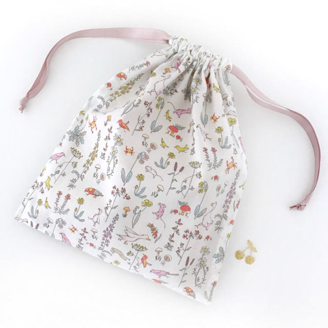 Bonpoint(ボンポワン)のリバティ 巾着袋 Theo セオ キッズ/ベビー/マタニティのこども用バッグ(ランチボックス巾着)の商品写真