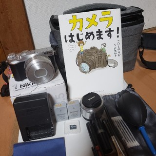 ニコン(Nikon)の(大幅値下げ中)Nikon 1 j5(シルバー)  おはじめセット(ミラーレス一眼)