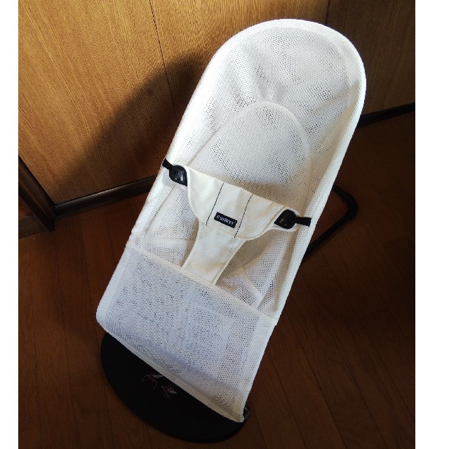 BABYBJORN(ベビービョルン)のベビービョルン バウンサー メッシュ ホワイト キッズ/ベビー/マタニティの寝具/家具(その他)の商品写真