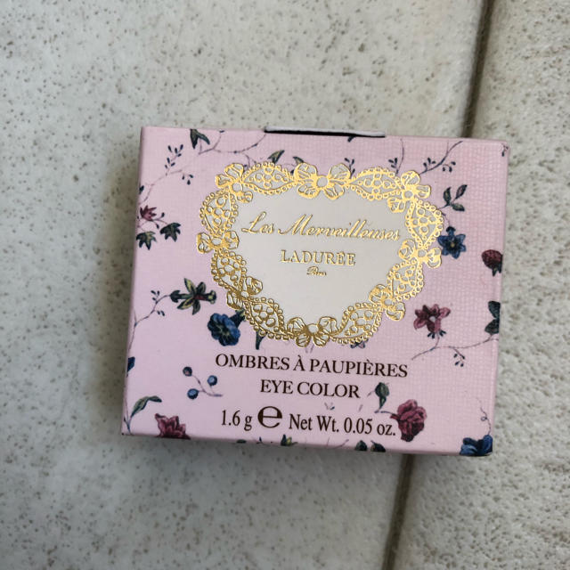 Les Merveilleuses LADUREE(レメルヴェイユーズラデュレ)の未使用 アイカラー 03 LADUREE ラデュレ  W コスメ/美容のベースメイク/化粧品(アイシャドウ)の商品写真