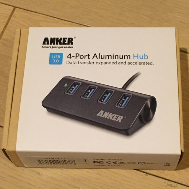 ANKER USB 3.0 4-Port Aluminium Hub スマホ/家電/カメラのPC/タブレット(PC周辺機器)の商品写真
