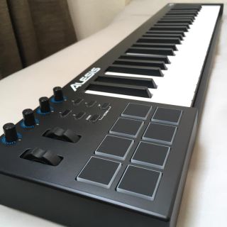 【midiキーボード】Alesis V49(MIDIコントローラー)