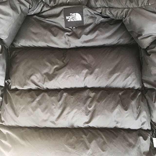 THE NORTH FACE(ザノースフェイス)のTHE NORTH FACE ヌプシジャケット 日本Sサイズ　値下げ メンズのジャケット/アウター(ダウンジャケット)の商品写真