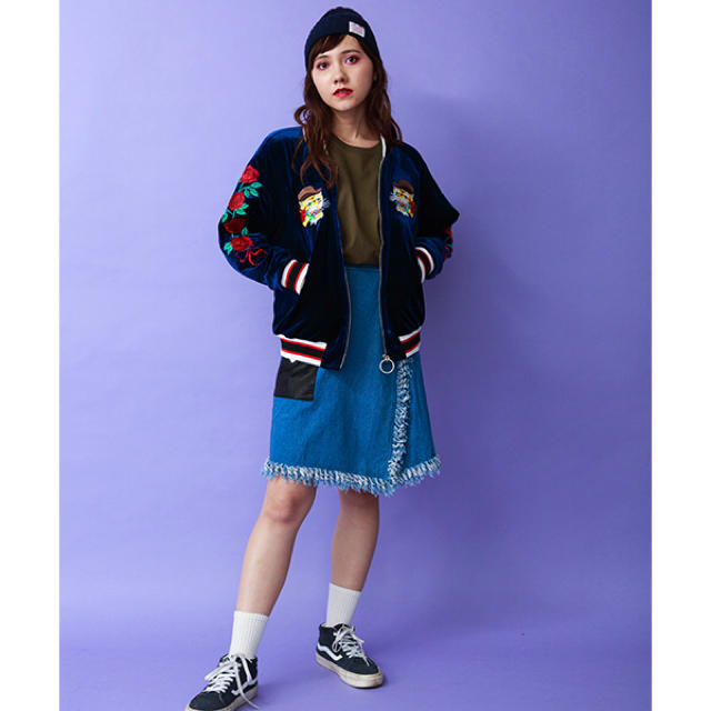 Aymmy in the batty girls(エイミーインザバッティーガール)の新品タグ 未着 エイミーインザバッティーガール ウエスタンデニムスカート レディースのスカート(ひざ丈スカート)の商品写真