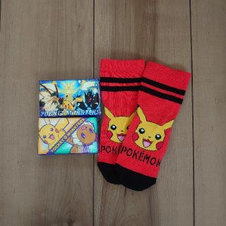 ポケモン(ポケモン)のH＆M　ポケモン　ピカチュウ　靴下　17cm(靴下/タイツ)