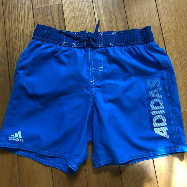 adidas(アディダス)のadidas  子ども海パン　　130cm キッズ/ベビー/マタニティのキッズ服男の子用(90cm~)(水着)の商品写真