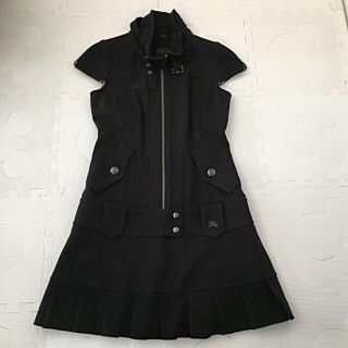 バーバリーブルーレーベル(BURBERRY BLUE LABEL)の美品　バーバリーブルーレーベル　黒ワンピース(ひざ丈ワンピース)