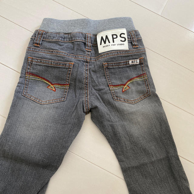 MPS(エムピーエス)のMPS デニムパンツ　新品未使用 キッズ/ベビー/マタニティのキッズ服男の子用(90cm~)(パンツ/スパッツ)の商品写真