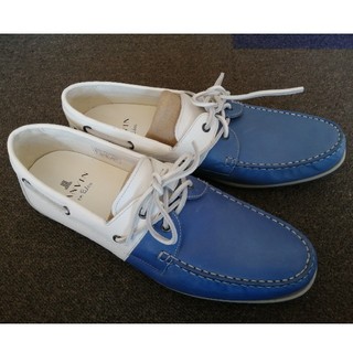 ランバンオンブルー(LANVIN en Bleu)の新品未使用！Lanvin en Bleu メンズ　靴　 25.5cm 白とブルー(デッキシューズ)